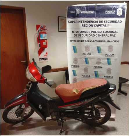 RECUPERAN MOTO EN CHASCOMUS SUSTRAIDA EN RANCHOS